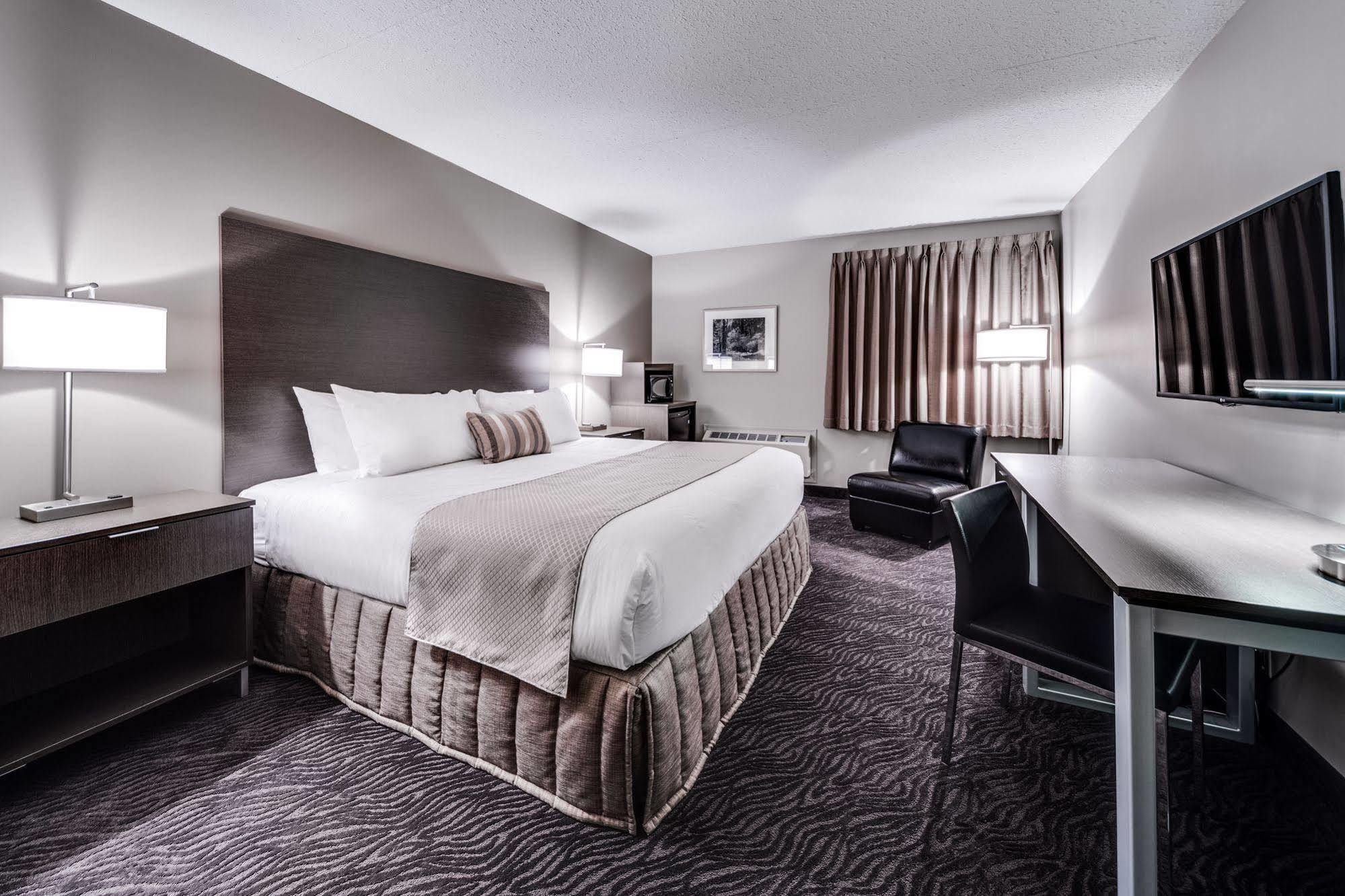 Heritage Inn Hotel & Convention Centre - 하이리버 외부 사진